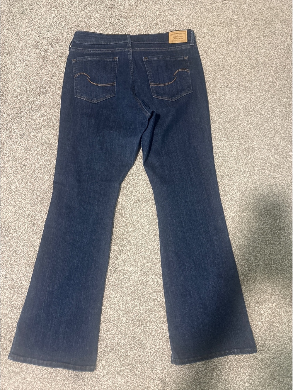 Levi's Signature Mid Rise Bootcut Jeans Size 10 Dark Blue Denim - Picture 5 of 6